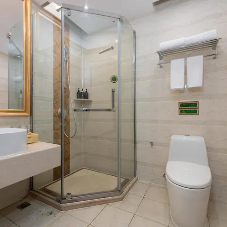 Vienna International Hotel - Shanghai Pudong Airport Free Trade Zone - Free Shuttle Bus To Pvg Airport And Disney Land Exterior photo