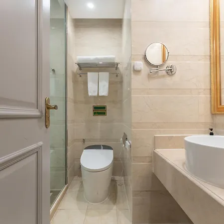Vienna International Hotel - Shanghai Pudong Airport Free Trade Zone - Free Shuttle Bus To Pvg Airport And Disney Land Exterior photo